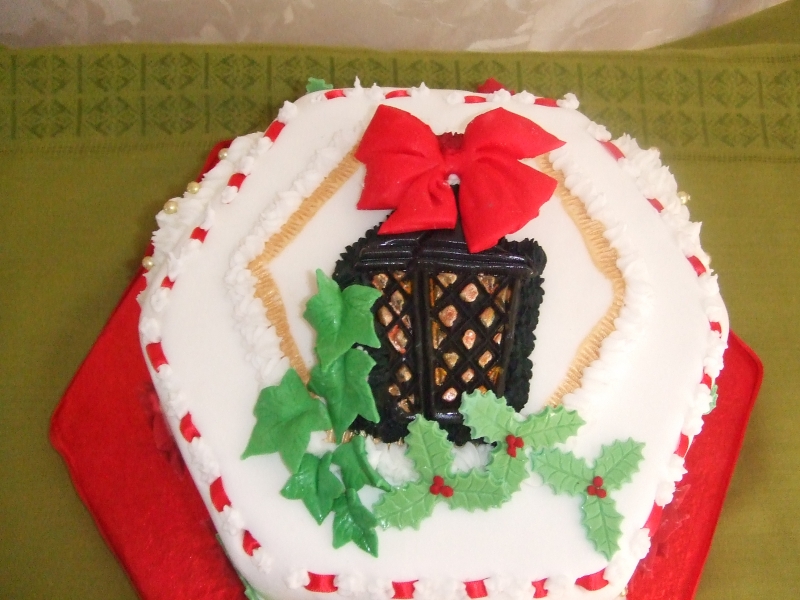 Chrsitmas lantern cake -top view