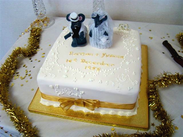 Norman and Yvonne's 50th Wedding Annversary Cake