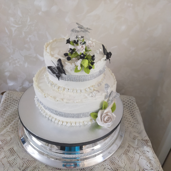Francis-wedding-cake-2-tier-28th-October-2023